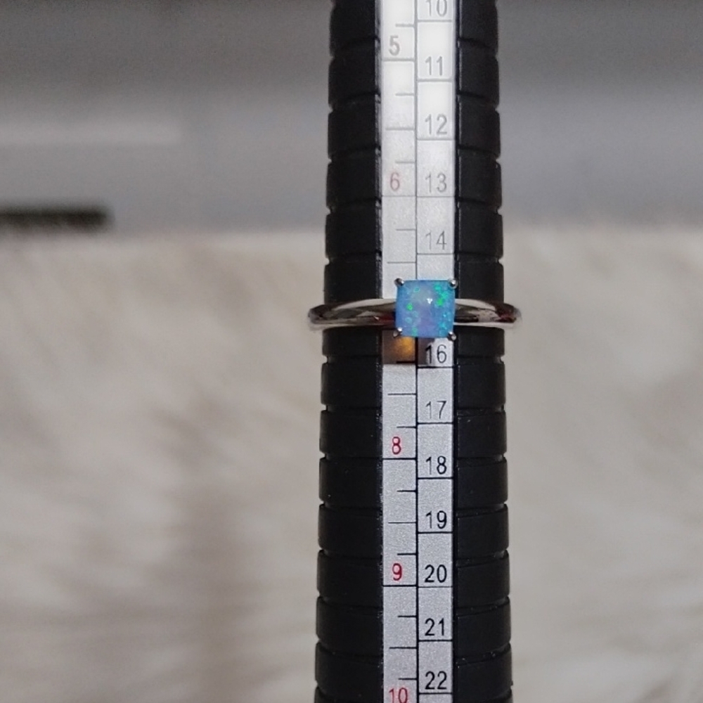 New 925 Solid Sterling Silver & Genuine 0.50 CTS Opal Solitaire Ring W Box - Picture 7 of 12